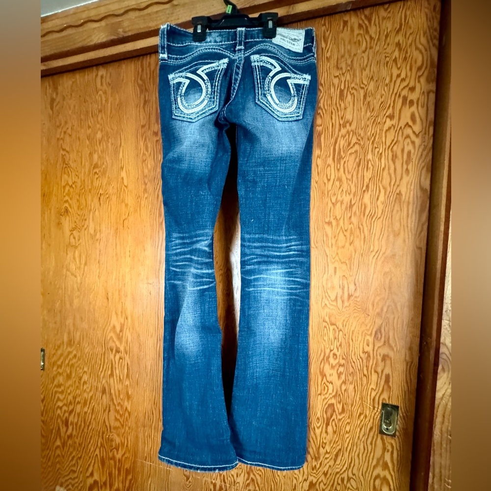 Big Star 25XL “Liv Boot” cut dark wash distressed jeans - Picture 2 of 6